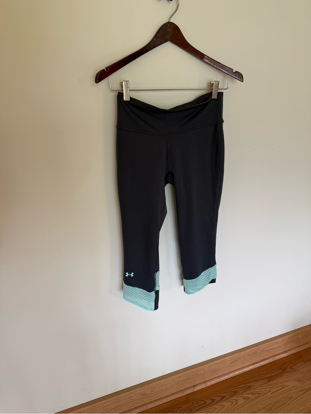 Under Armour Black Cropped Leggings with Mint Cuff